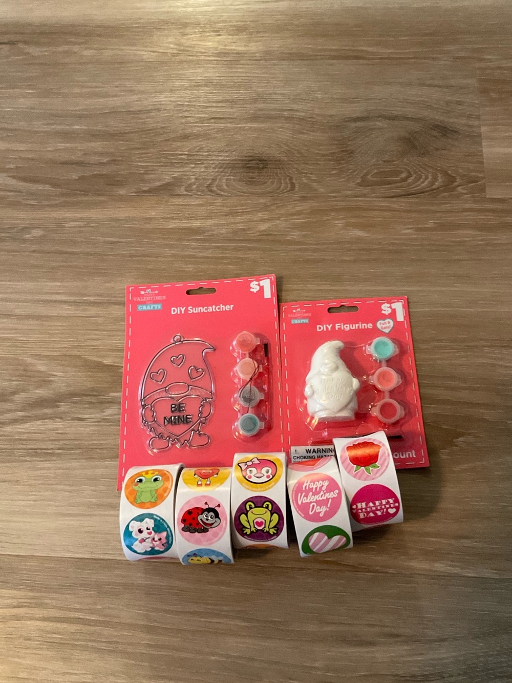 Createilogy | Assorted Holiday Craft & Party Supplies - Multicolor - Picture 2 of 5